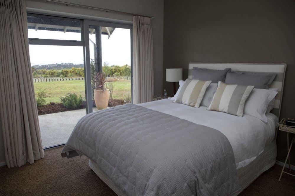 โลโดเร ลอดจ์ Bed & Breakfast เคริเคริ ภายนอก รูปภาพ
